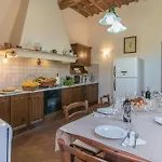 Sara Spacious Private Pool Near Lucca Appartement *