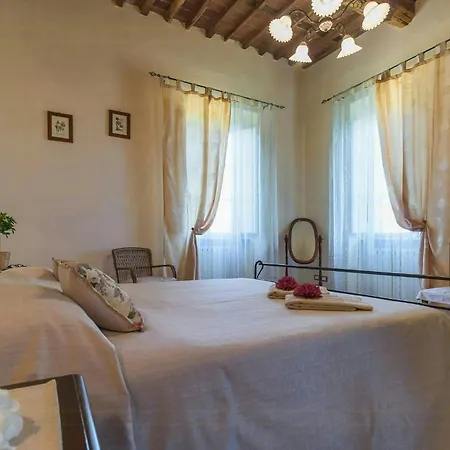 Sara Spacious Private Pool Near Lucca Daire Capannori