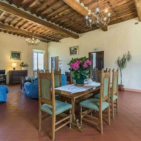Sara Spacious Private Pool Near Lucca Appartement *